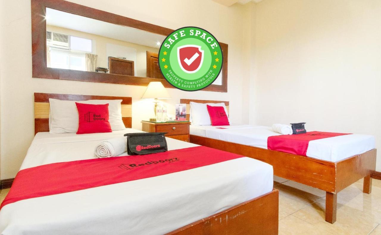 เรดดอร์ซ เนียร์ แคมป์ มอนเตลิบาโน Hotel บาโคลอด ภายนอก รูปภาพ